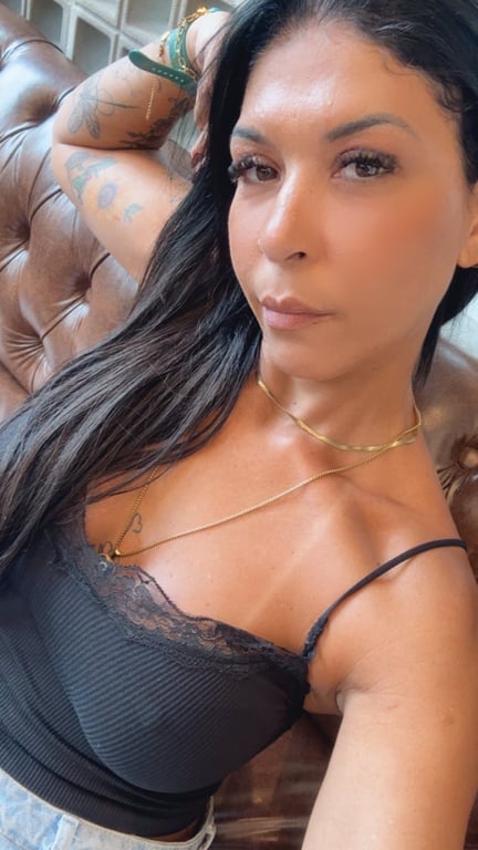 Karol, atendendo neste Sábado e domingo, Barra ‼