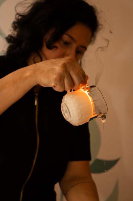 Mel Pires Terapeuta Oriental e Massoterapeuta Setor Sul Massagem tântrica