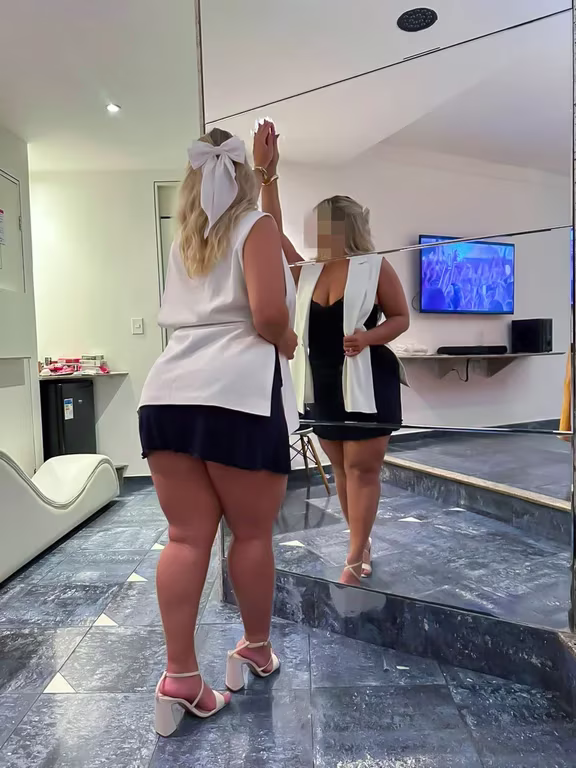 Lavinia Prado sua especialista perfeita em relaxamentos da felicidade Massagem nuru em