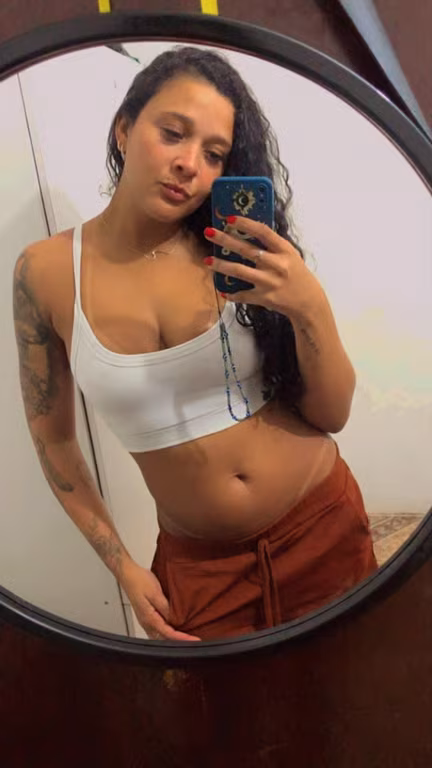 Helena / massagem tantrica