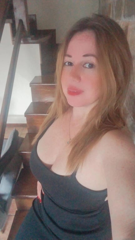 Helena Massoterapeuta - Terapia Sensual e Tântrica
