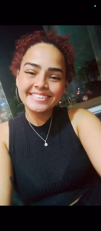 Roberta Ruivinha, 19 Aninhos, Meiga, Carinhosa e Cheia de Charme Massagem em