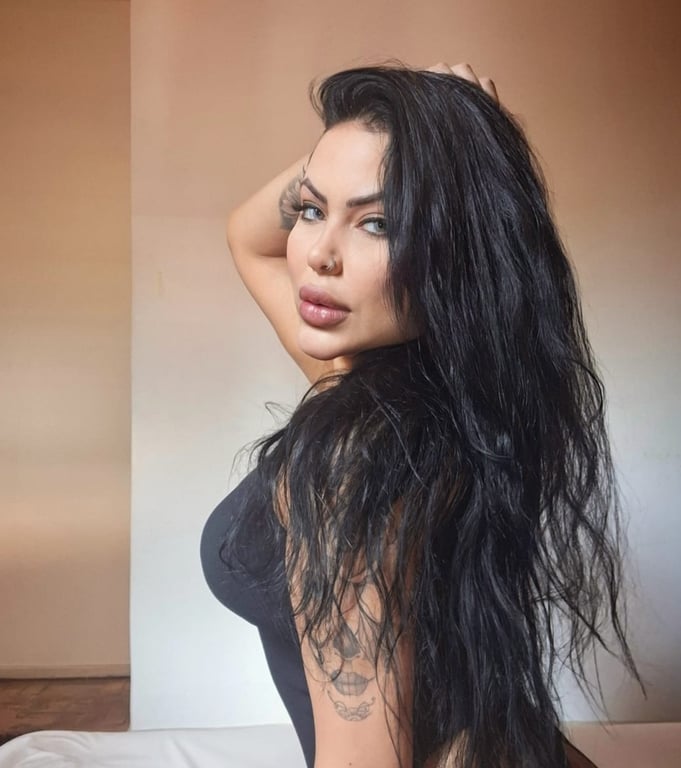 Jade lins- Massagem Tântrica, nuru, erótica