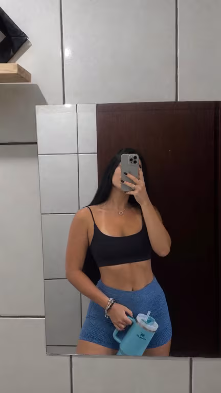 Me chamo Luana. E eu posso te levar ao ápice do prazer, basta querer!