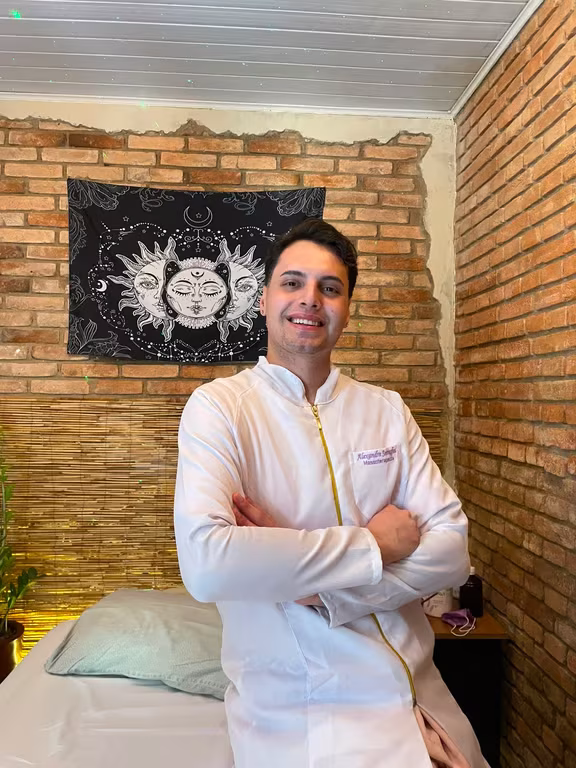 Alexandre | Massoterapeuta Sensual e Massagens Sensoriais Massagista em