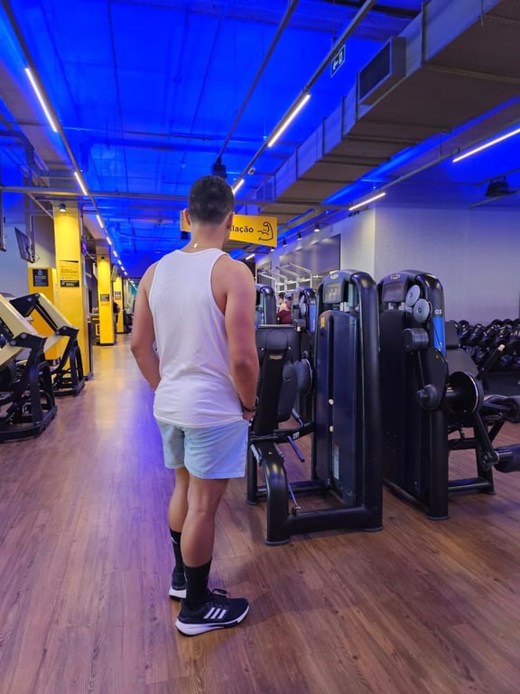 Diego massoterapeuta e esteticista