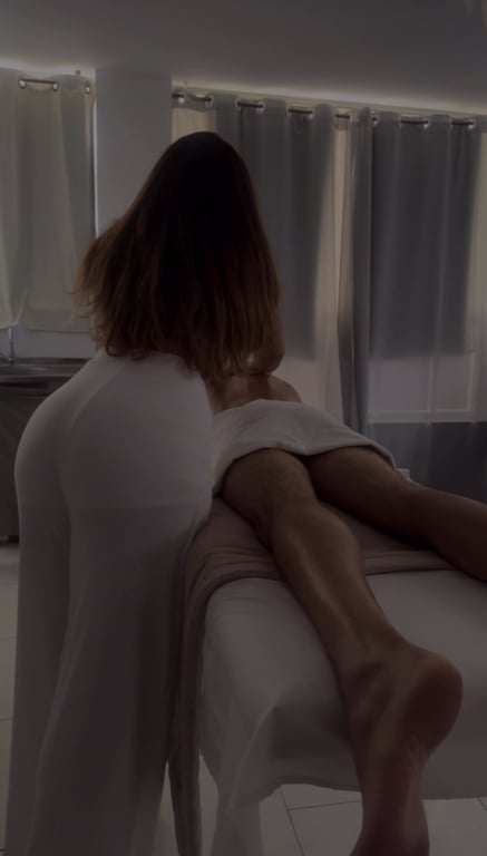 Alice Discrição absoluta Experiência sem igual Massagem