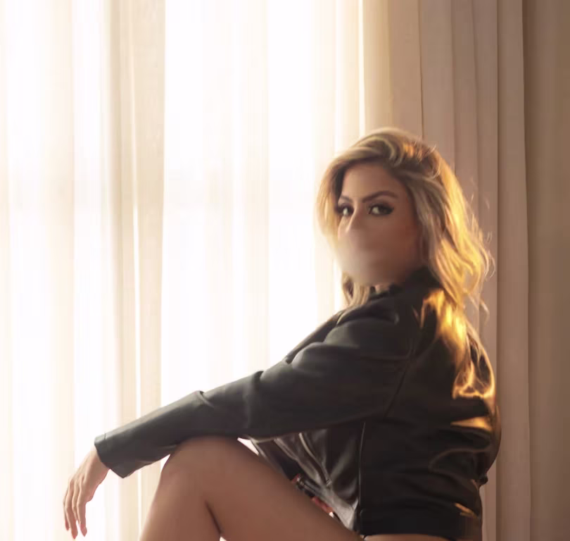 Paula Massoterapeuta Massagem Nuru e Tântrica em Copacabana Massagem nuru