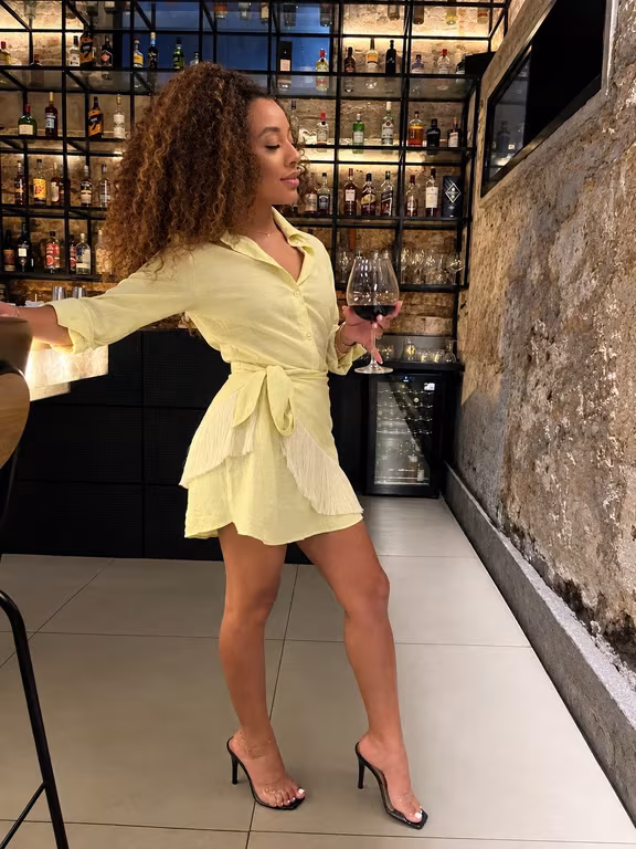 Nicole schults Especialista em massagens relaxantes, eróticas e Nuru.