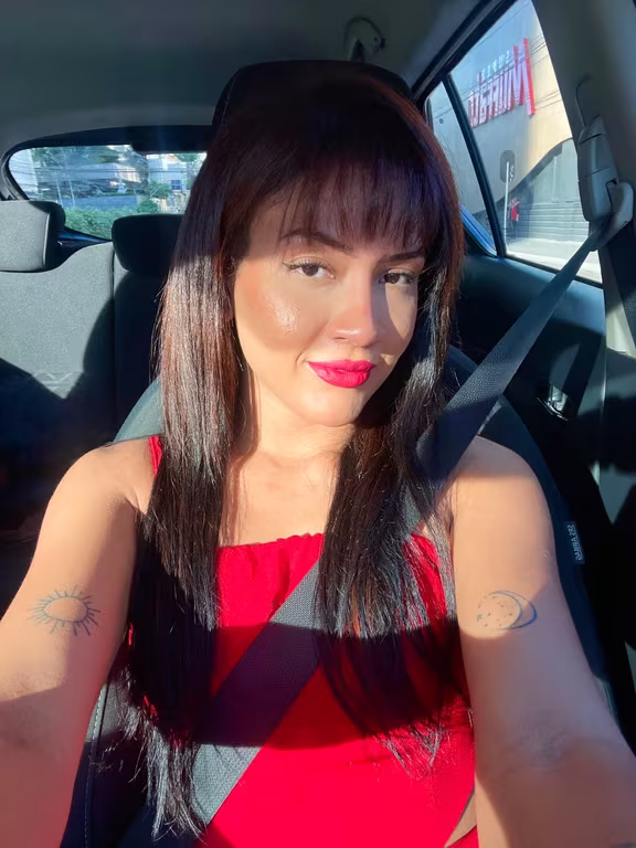Hanna | Massagem Deslizante e Experiência Sensorial Massagem em
