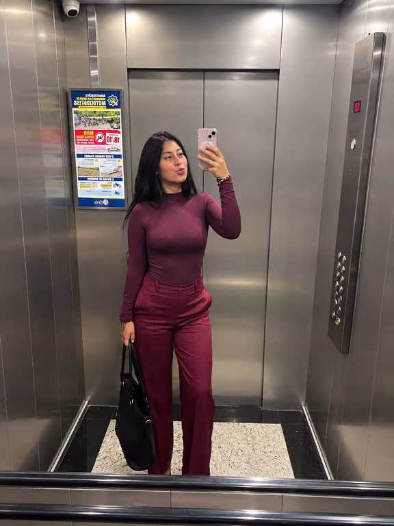 Bruninha +18