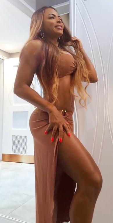 Karla — Vivência de mútua,nuru e tantrica. 