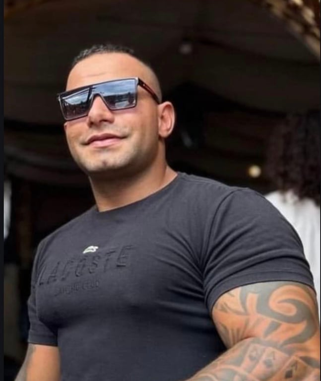 Maximo terapeuta reconecta você com o seu corpo Massagem tântrica em