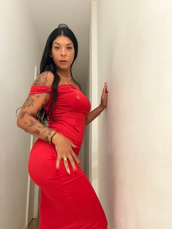 Karoll, terça-feira 10/2 ( promoção), por agendamento 