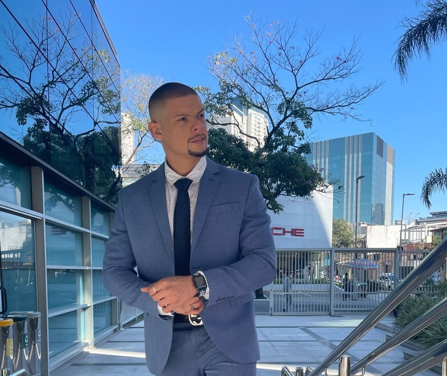 Terapeuta tântrico Léo Luz Oficial