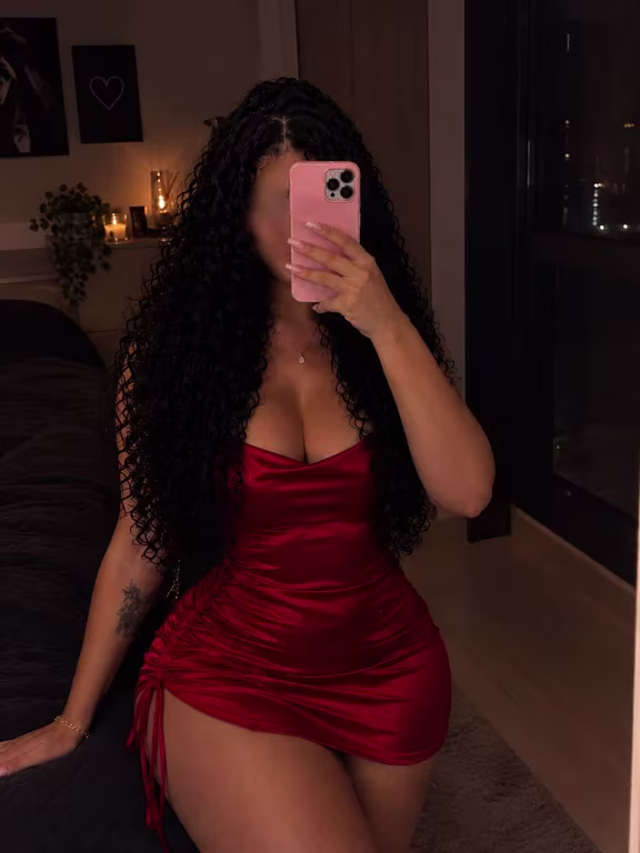 Kyara Santiago| Massagem relaxante, nuru, tântrica e outras