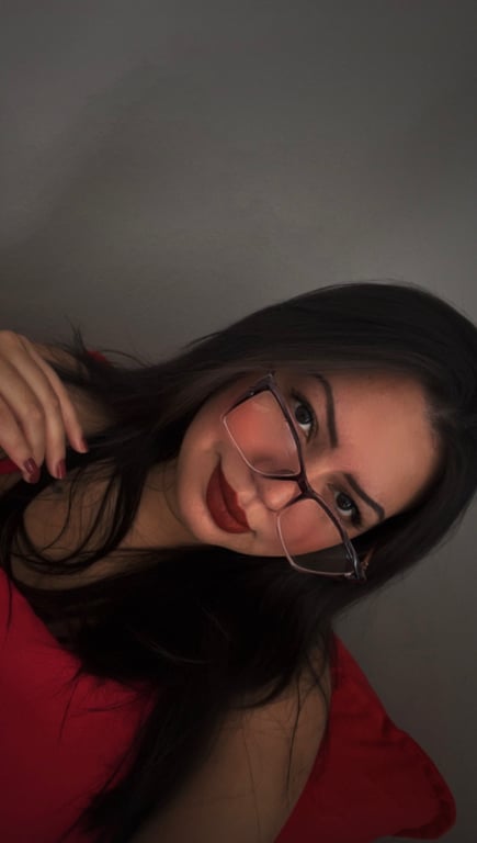 Terapeuta Aline: Especialista em massagens