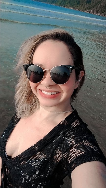 Suzanna Depiladora e Massoterapeuta Profissional! Massagista