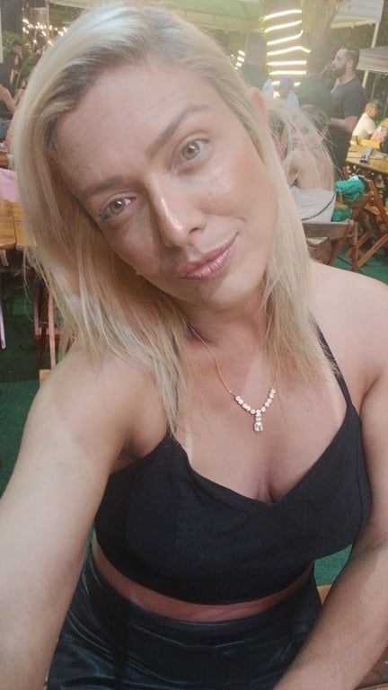 Lilian Massagista Tantrica Nuru e Mix Erotica Com Local Massagem