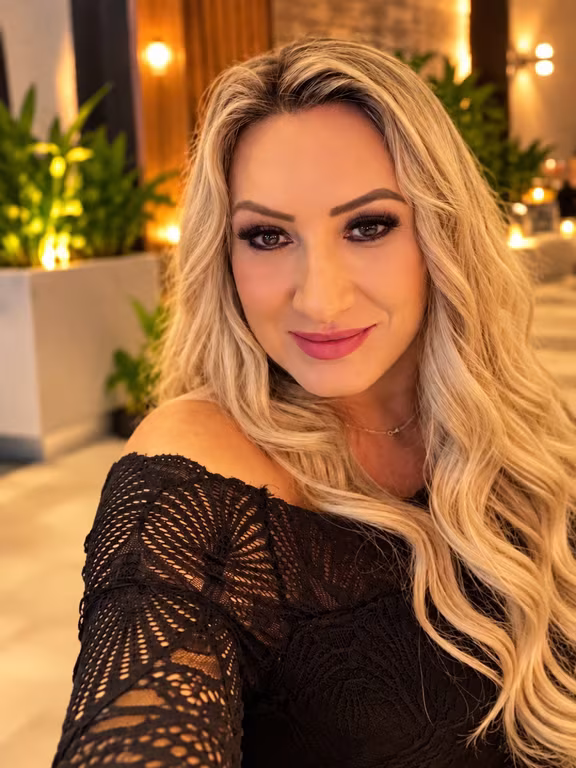 Andréa tantra! Um toque. Uma experiência. Uma sensação inesque