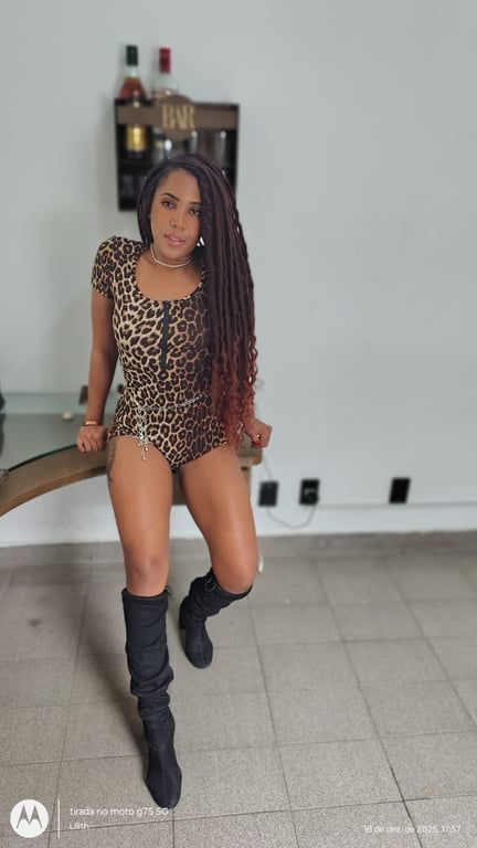 Terapeuta Ashanty , vivência corporal com total entrega. 