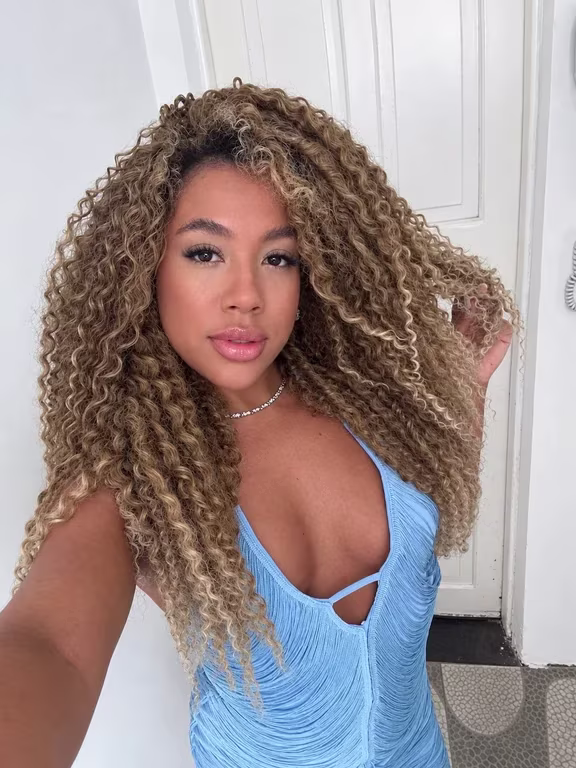 Nicole schults Especialista em massagens relaxantes, eróticas e Nuru.