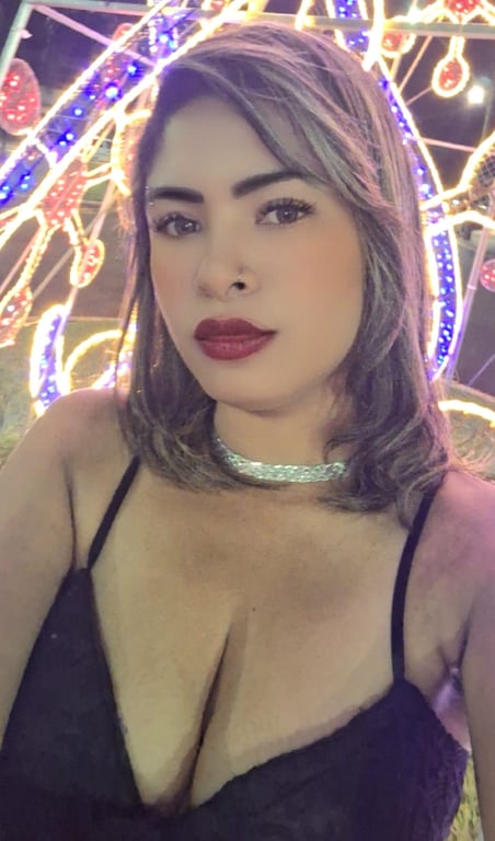 Sou Natalia faço massagem terapêuta e sensuais