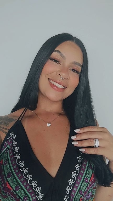 terapeuta Terapeuta Ana Tantra - Especialista em massagem tântrica e Nuru. Terapeuta Ana Tantra - Especialista em massagem tântrica e Nuru.