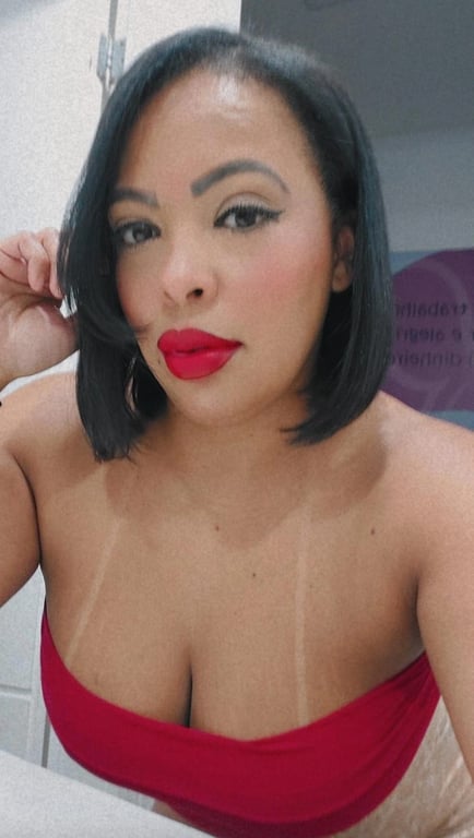 terapeuta Lunna Massoterapeuta - Massagem Relaxante. Lunna Massoterapeuta - Massagem Relaxante.