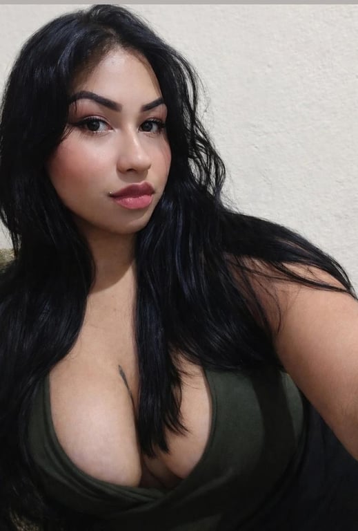 Bruna - Descubra o prazer de ser tocado como merece.