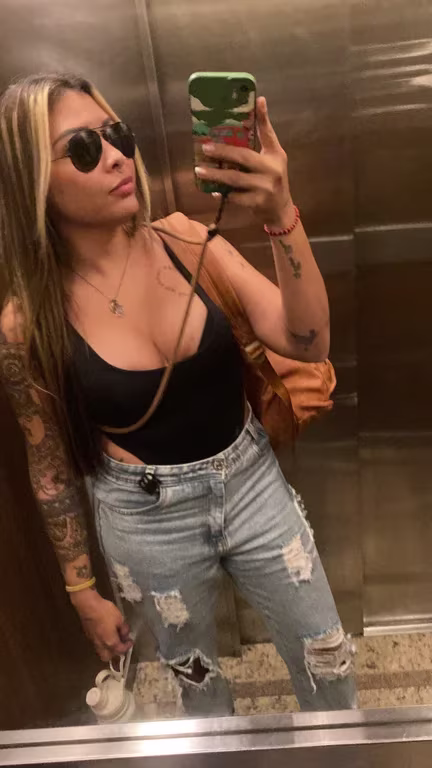 Nyna Fox, Carioca, especialista em massagem sensual Massagem
