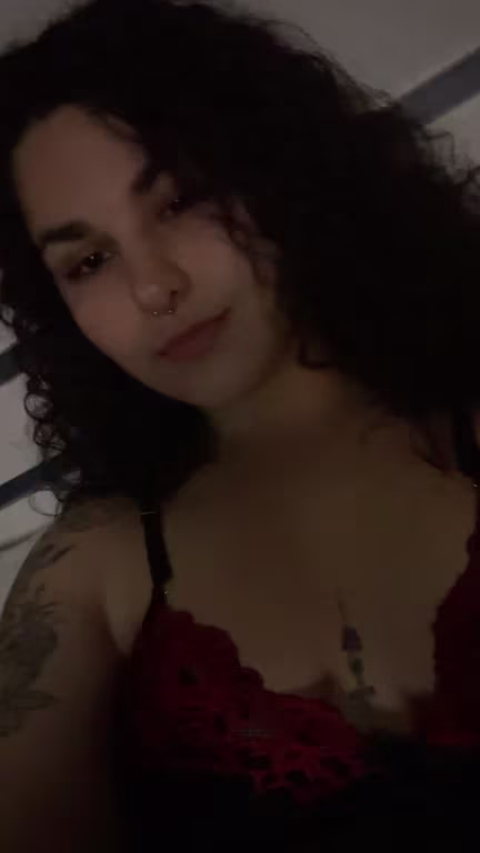 Yasmin | Massagem relaxante Massagem nuru em