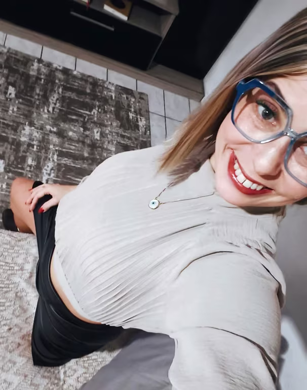 Geovana Massoterapeuta e Terapeuta ! CLIQUE E SAIBA