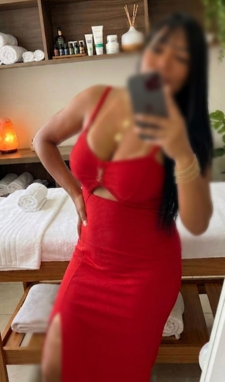 Letícia Bueno