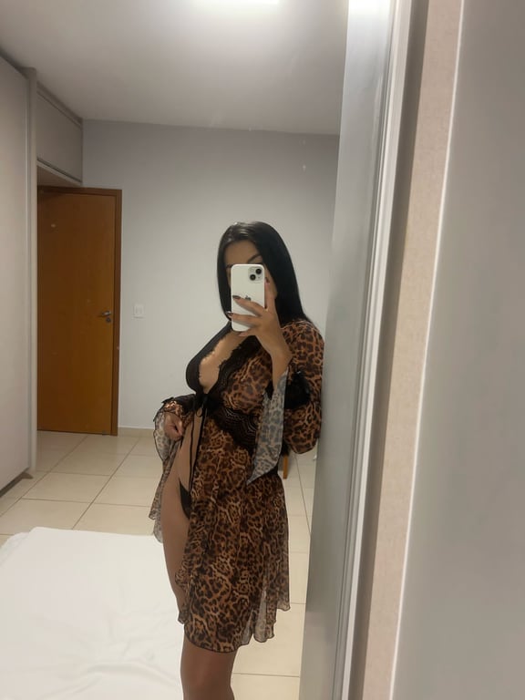 Agatha - Sua Terapeuta Sensual 