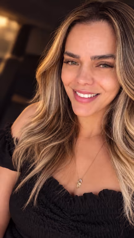 Mel | Massagem Relaxante com Toques Envolventes, Relaxamento Profundo