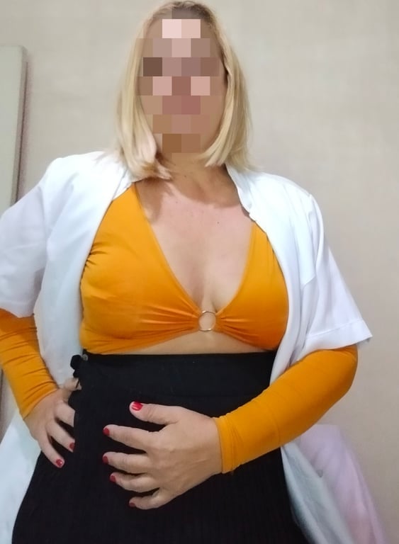 Valentina Campos Massoterapeuta uma pausa para o seu dia Massagem tântrica