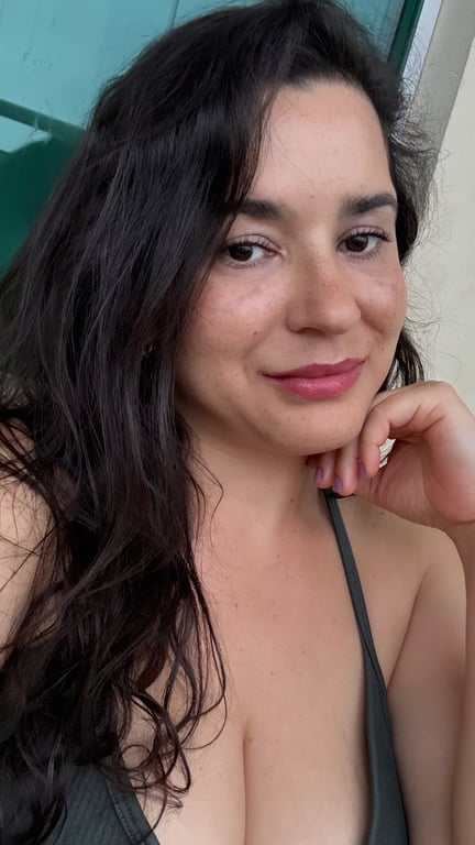 Layla Massoterapeuta - Massagem Neotântrica e Nuru