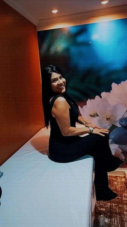 Grazy massoterapeuta Desconecte,Relaxe,Renove!