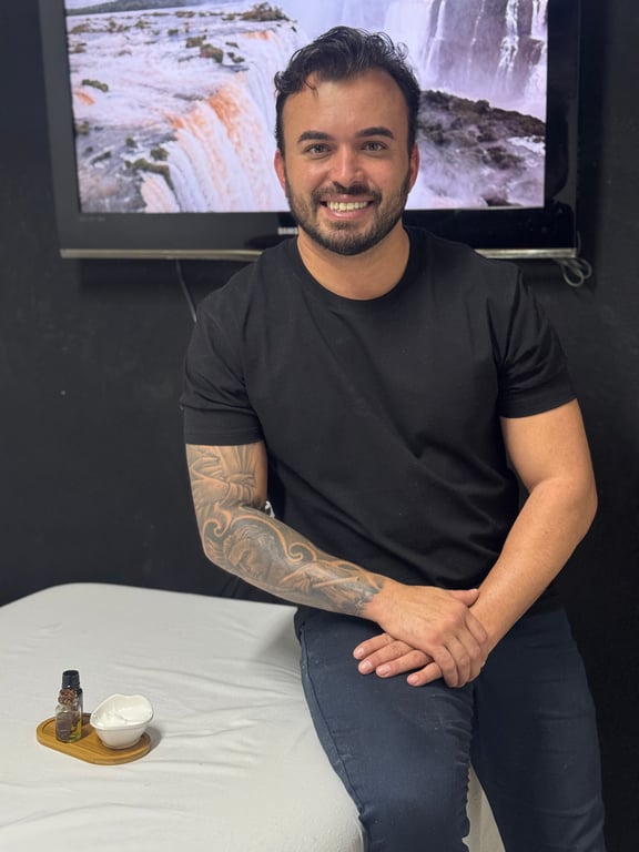 Pabllo massoterapeuta e terapeuta tântrico 