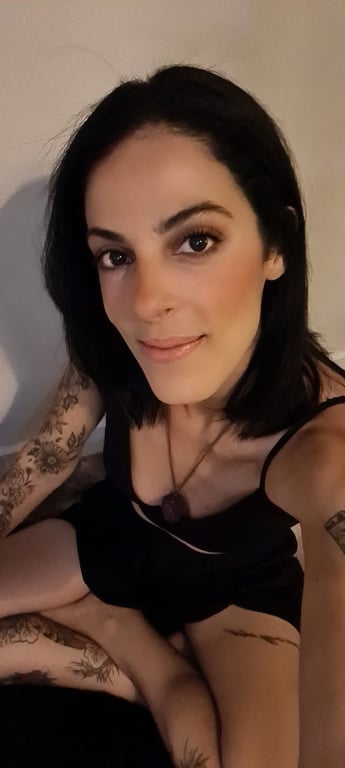Terapias Corporais, Holísticas e Sensuais Massagem Terapias Corporais, Holísticas e Sensuais Massagem