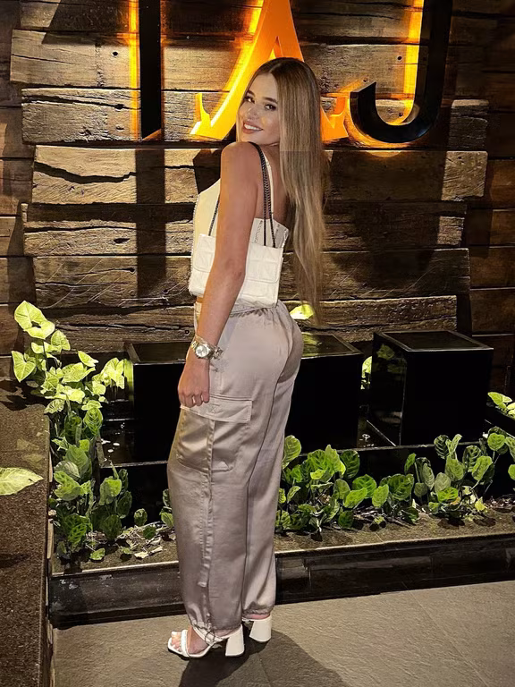 AURORA Terapeuta tântrica sensual PERFIL PESSOAL
