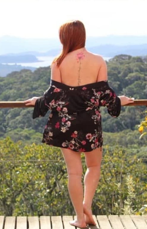 Raquel Muito além de uma massagem. Uma experiência para ser sentida Massagem