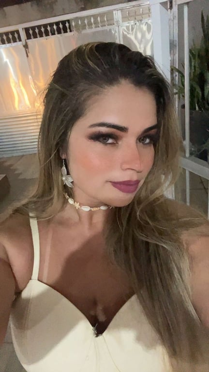 Monica - experiência incrível ao conhecer seu corpo Massagem sensual em