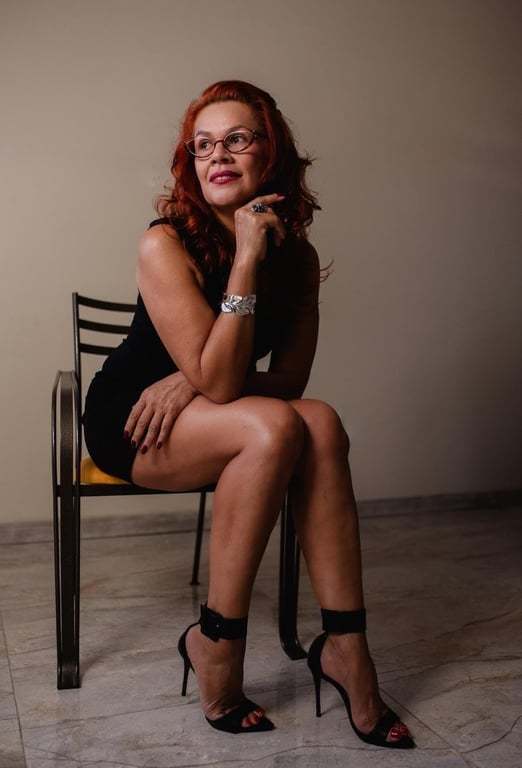 Massagem: relaxante, Nuru, sensitiva, tântrica, terapêutica e four han Massagem