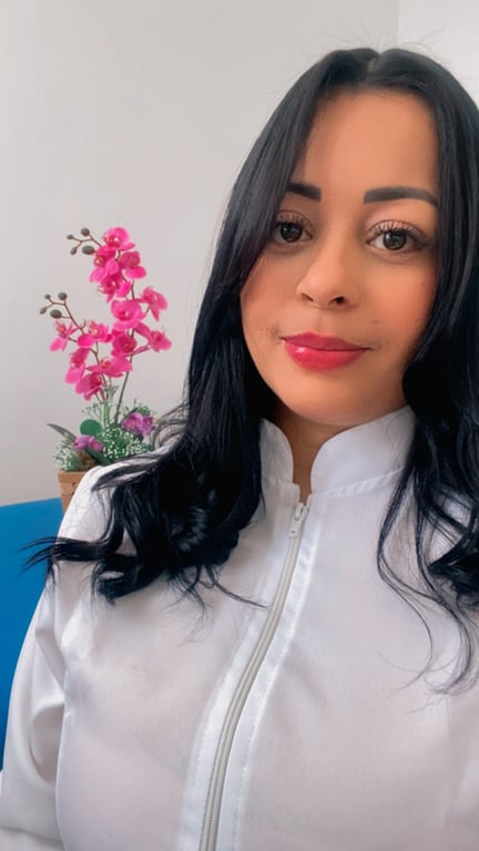 Laís Massoterapeuta - Tailândia studio massagens eróticas .