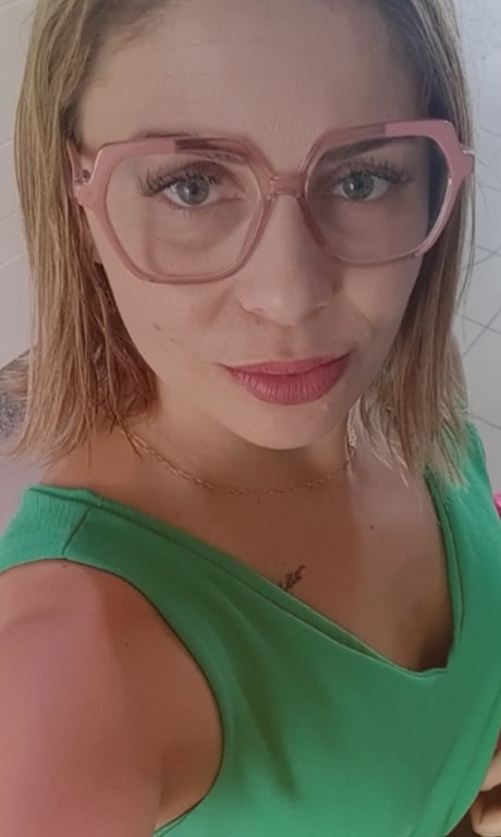 Geovana Massoterapeuta Formada - Massagem Tântrica e Nuru.