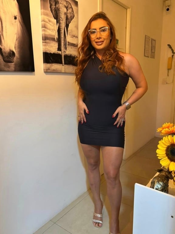 Julia Massagem tântrica em