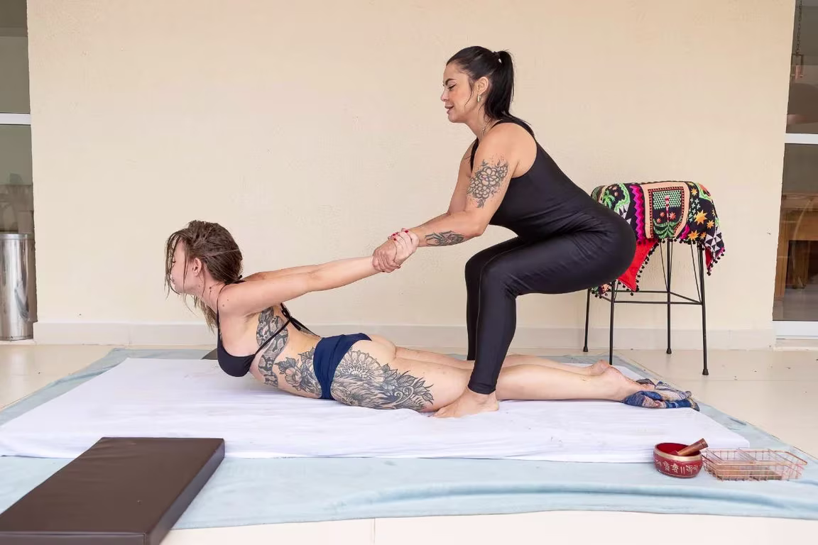 KAMALA | Yogini & Terapeuta Corporal Massagem sensual