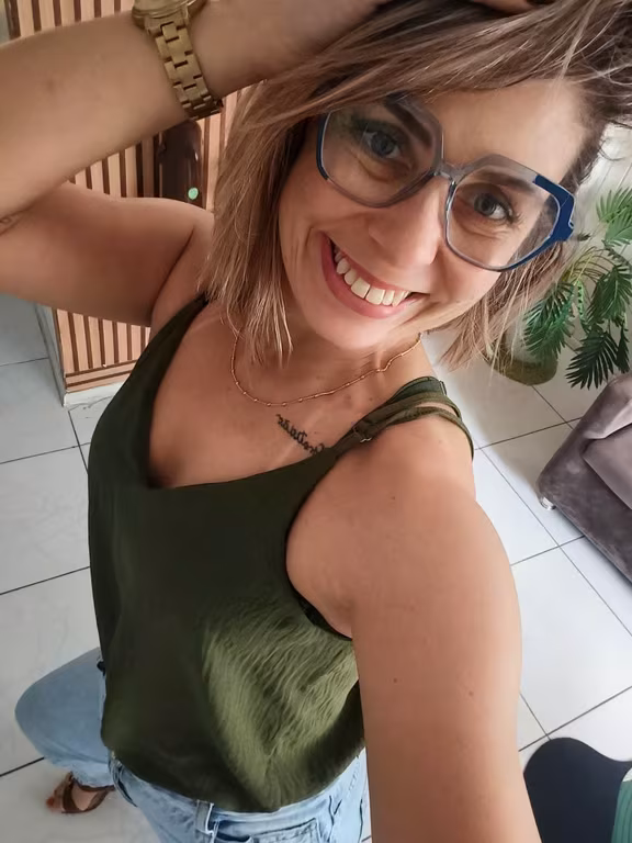 Geovana Massoterapeuta e Terapeuta ! CLIQUE E SAIBA